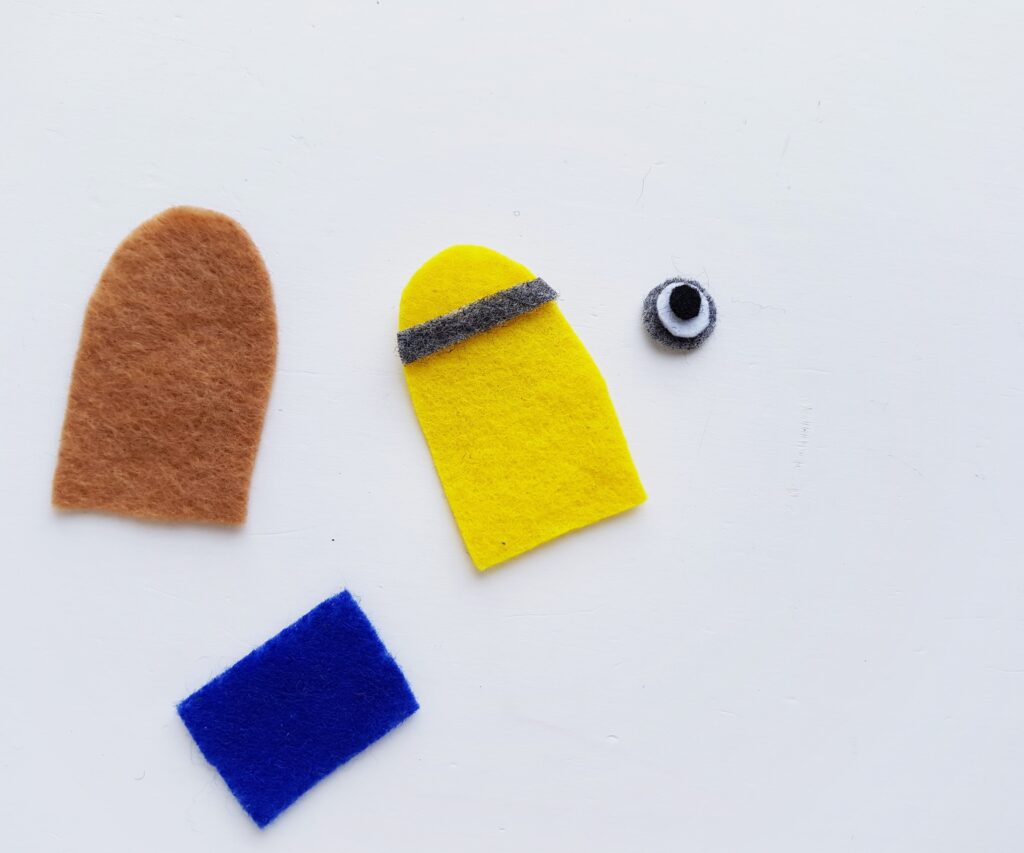 felt minion craft pieces