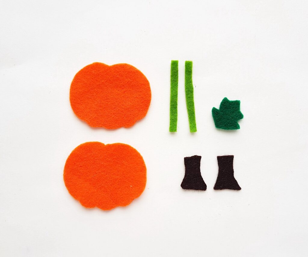 Cute Felt Pumpkin Plush patterns on table