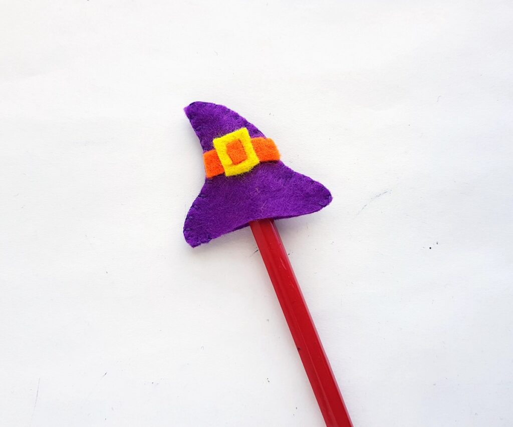 DIY felt witch mini hat pencil topper