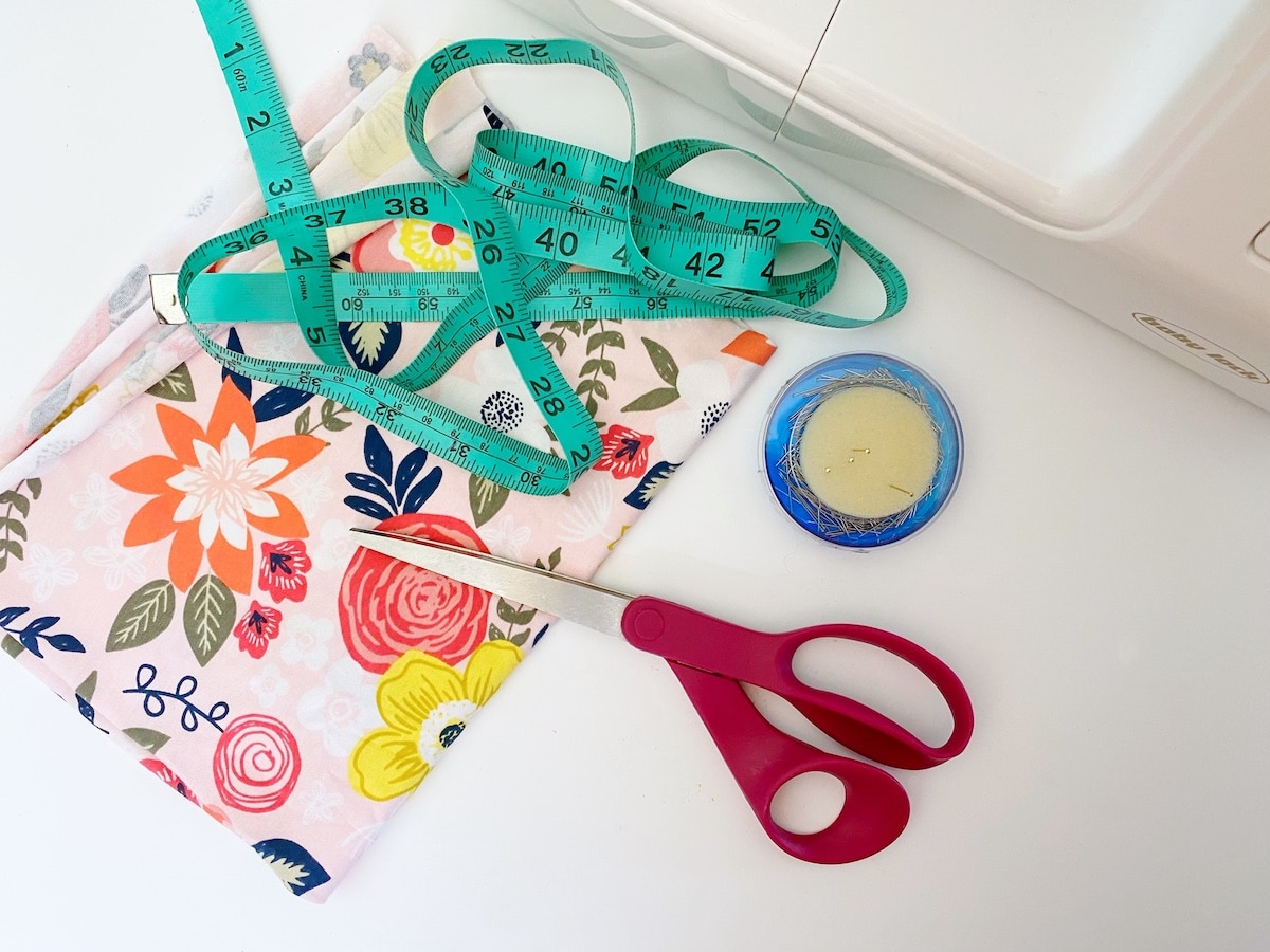 DIY Neck Gaiter in 3 Steps (No Pattern Needed) Easy Things to Sew