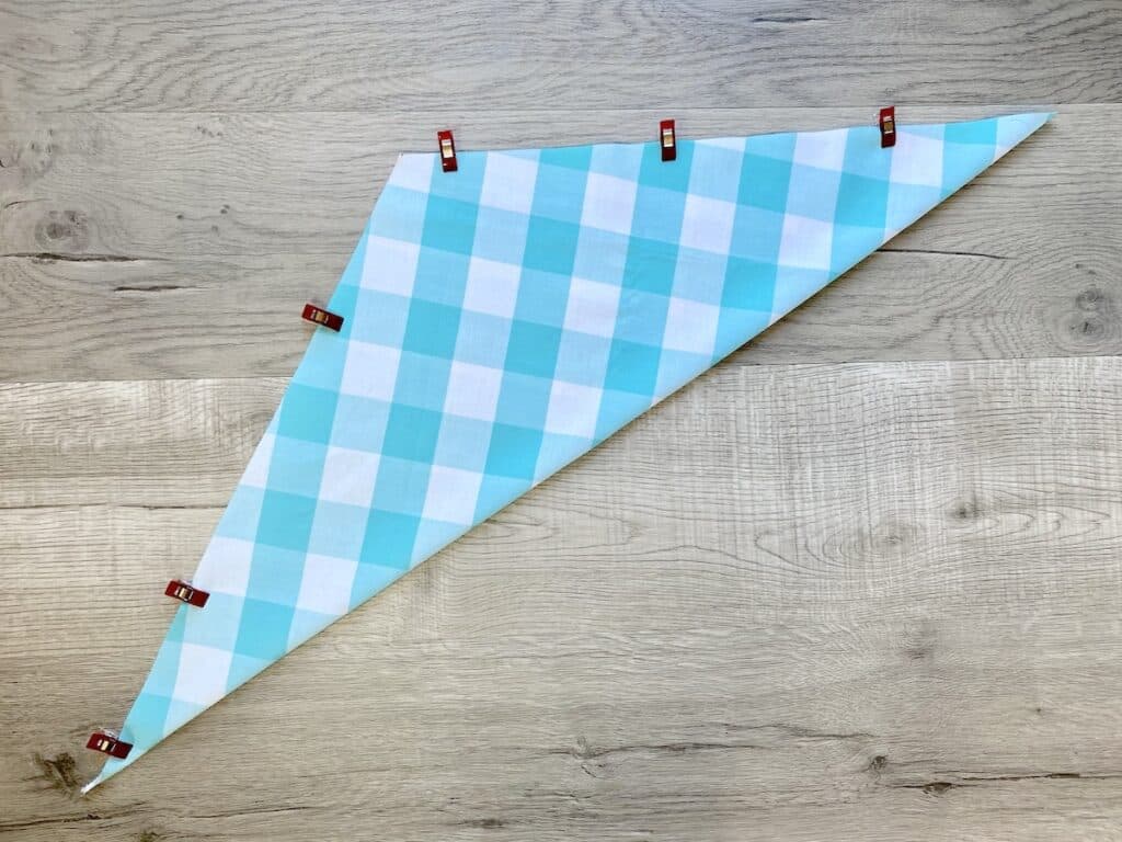 fabric triangle with sewing clips on edges