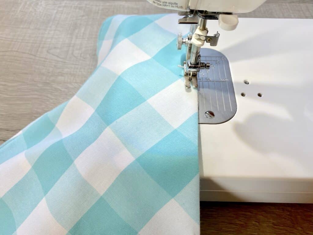 sewing checkered fabric on sewing machine