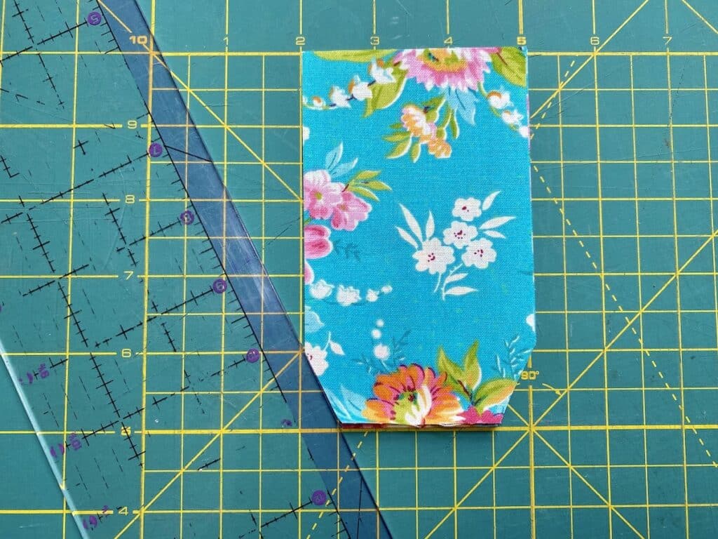 DIY Fabric Cord Keeper - Cord Wrap Template In 3 Sizes ⋆ Hello Sewing