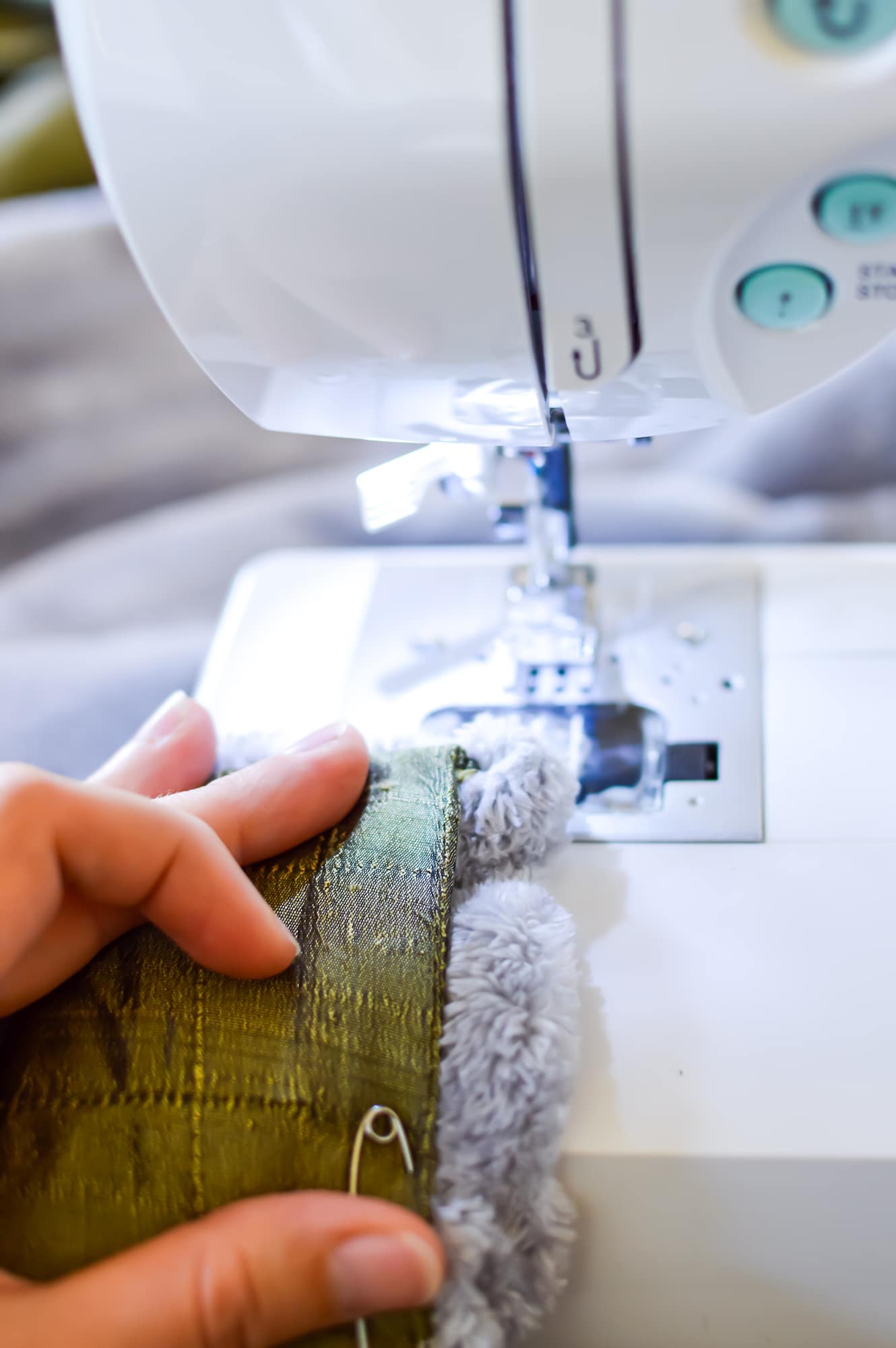 How to Sew a Double Sided Blanket Easy Things to Sew