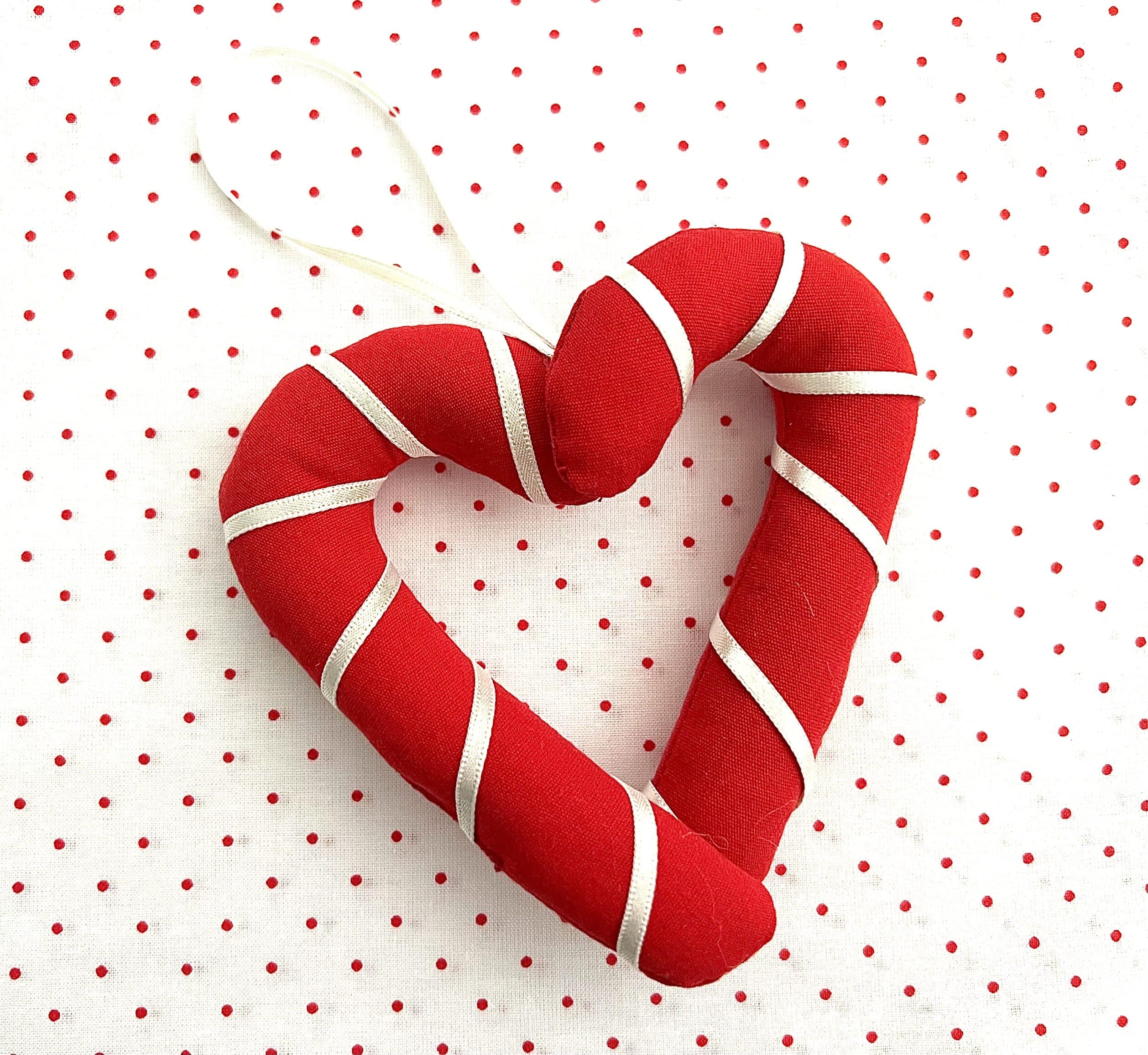 Candy Cane Heart Ornament (Free Pattern) - Easy Things to Sew