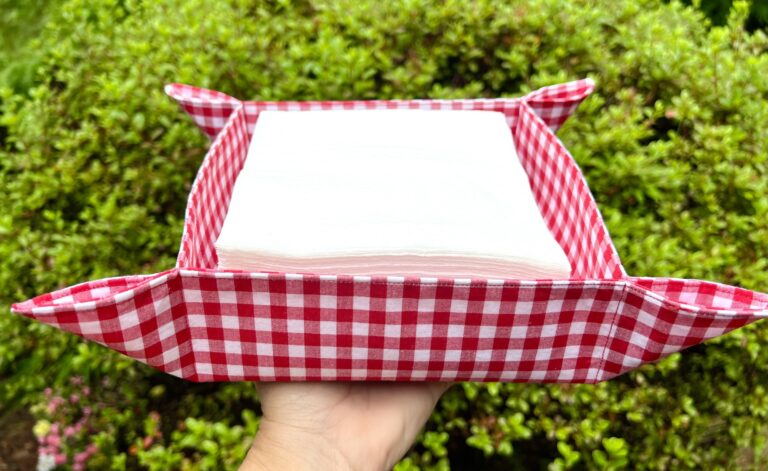 DIY Fabric Napkin Holder
